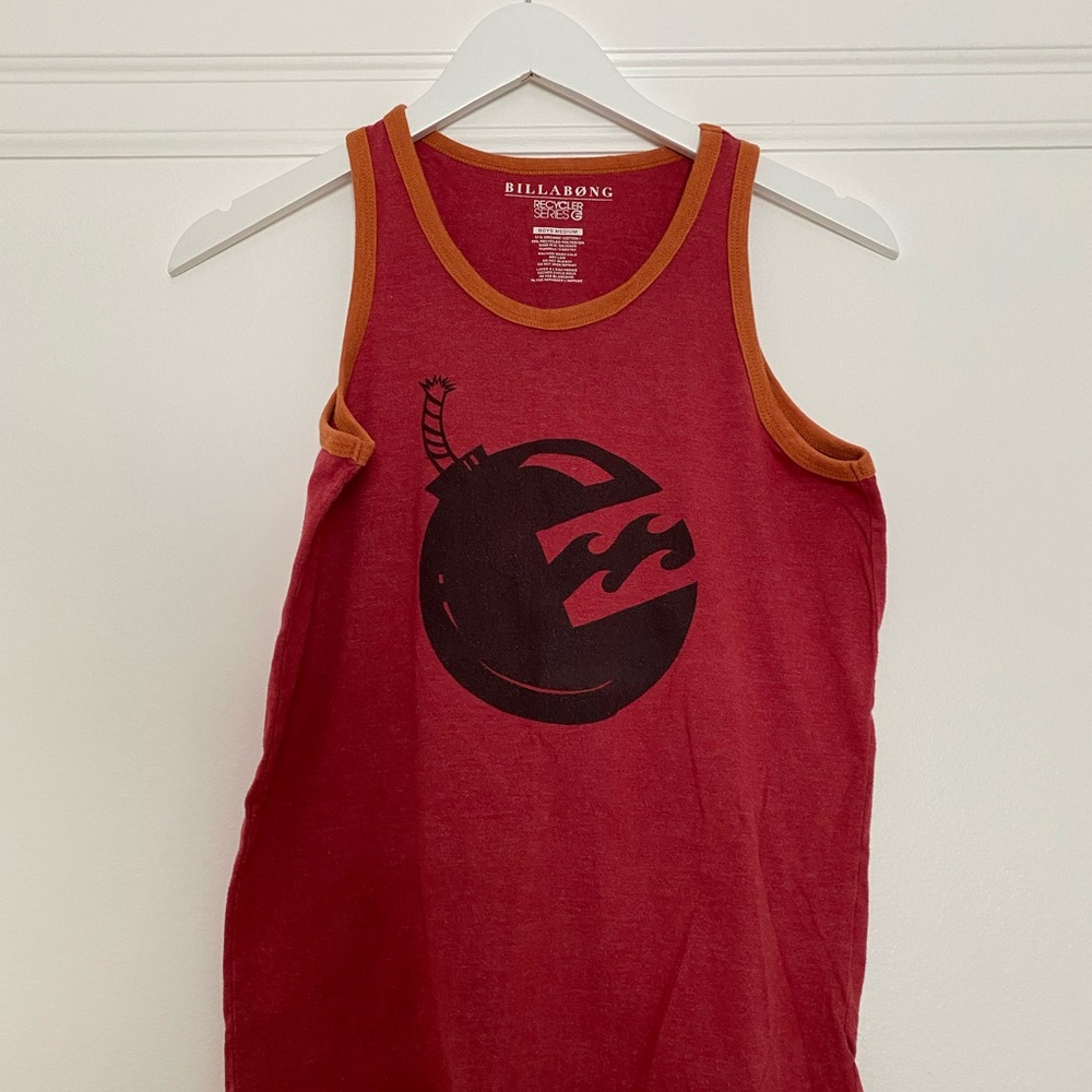 Billabong Red Tank Top with Graphic